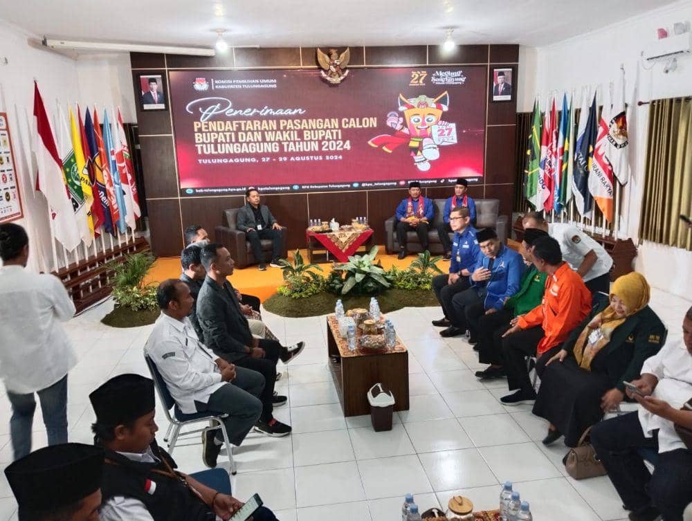 4 Pasangan Bapaslon Pilkada Mendaftar ke KPU Tulungagung