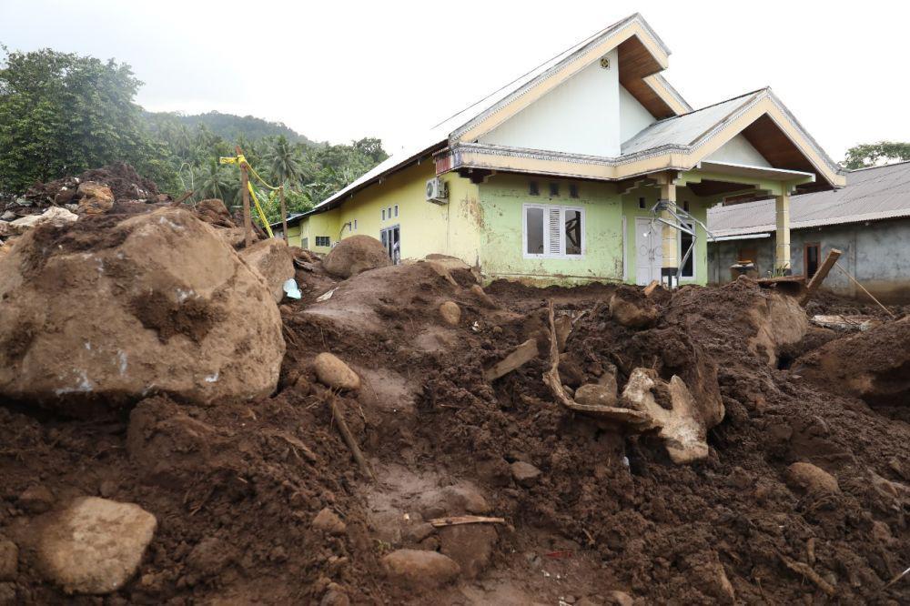Evakuasi Hari Kelima Banjir Ternate, Korban Hilang Belum ditemukan