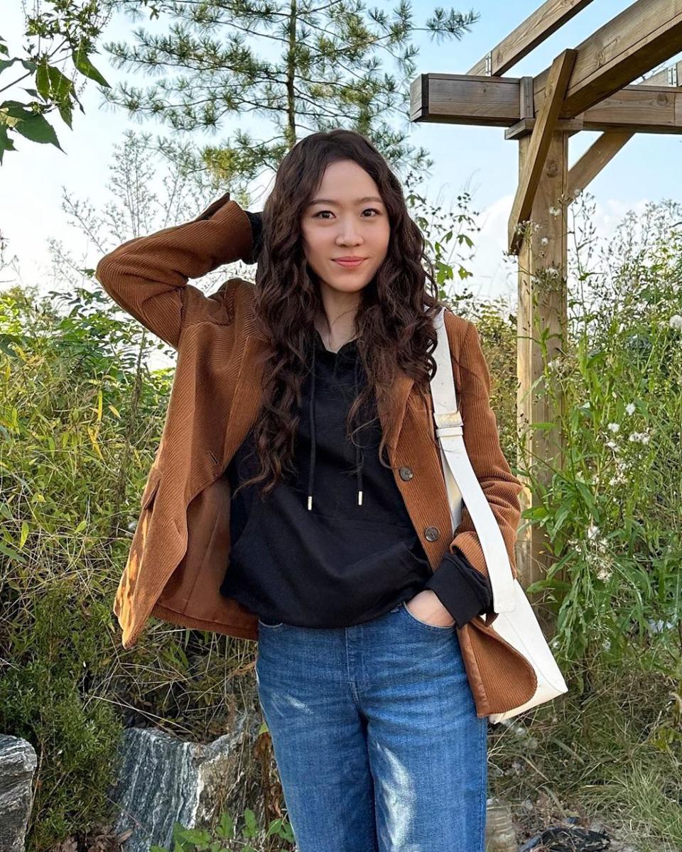 Joo Min Kyung (instagram.com/storyjcompany)
