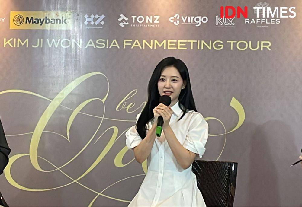Kim Ji Won di konferensi pers (IDN Times/Erfah Nanda)