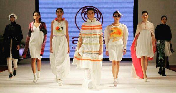 Arva Annual Fashion Show 2016 (instagram.com/@arvaschooloffashion)