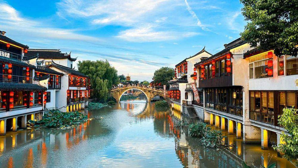 Qibao Ancient Town, Shanghai (instagram.com/iamshalaka)