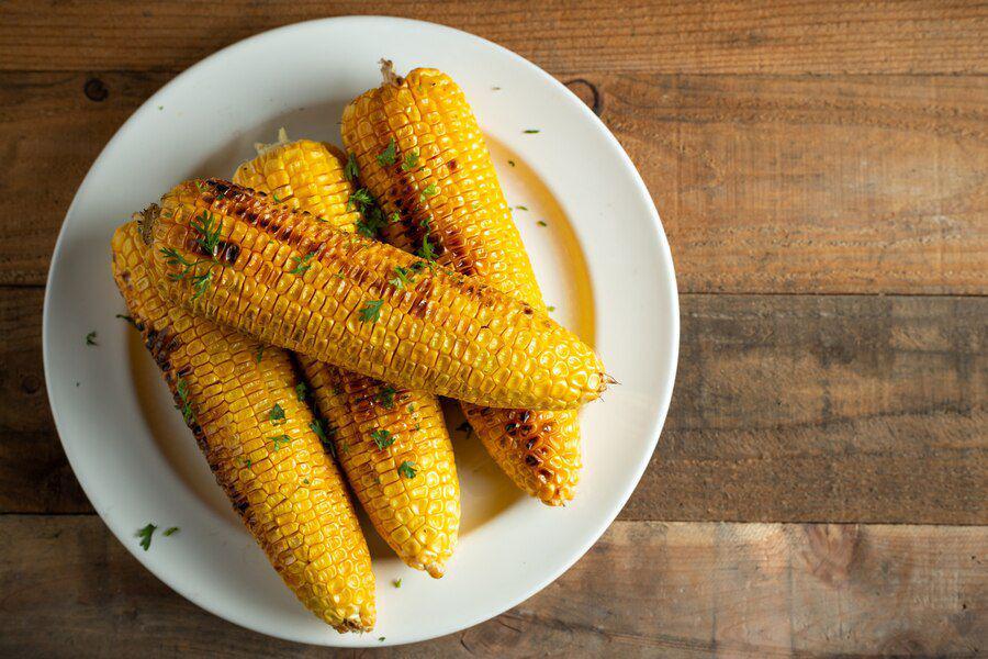 Ilustrasi jagung bakar (freepik.com/jcomp)
