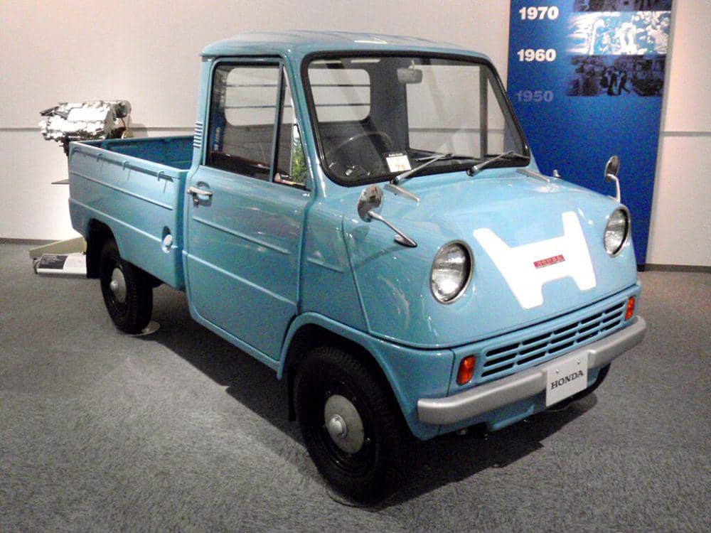 Honda T360 (commons.wikimedia.org/Kzaral)
