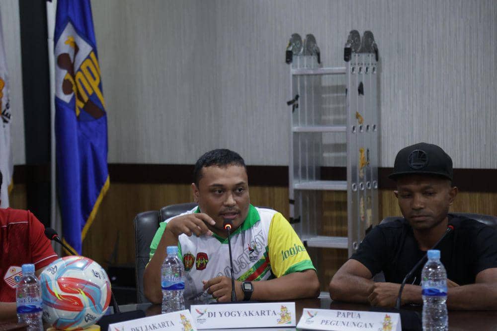Pelatih futsal Yogyakarta Hajarul jelang laga PON 2024 (dok.media futsal PON)