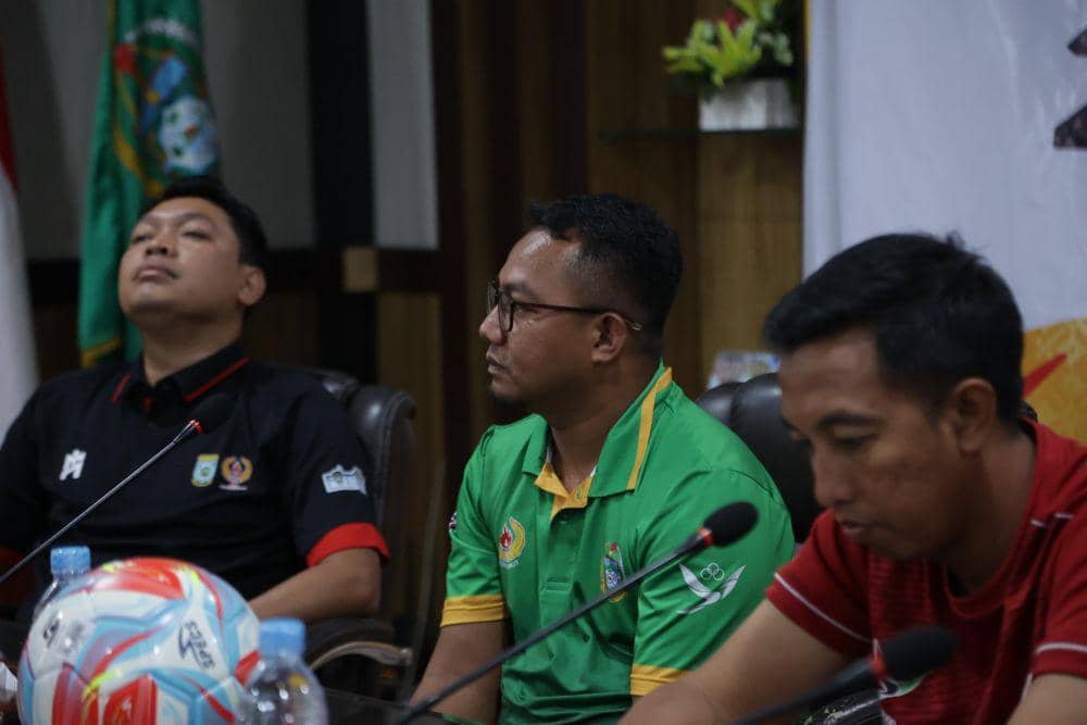 Pelatih tim futsal putri Sumut Bantuan Manday pada konferensi pers jelang laga PON 2024 (dok.media futsal PON)