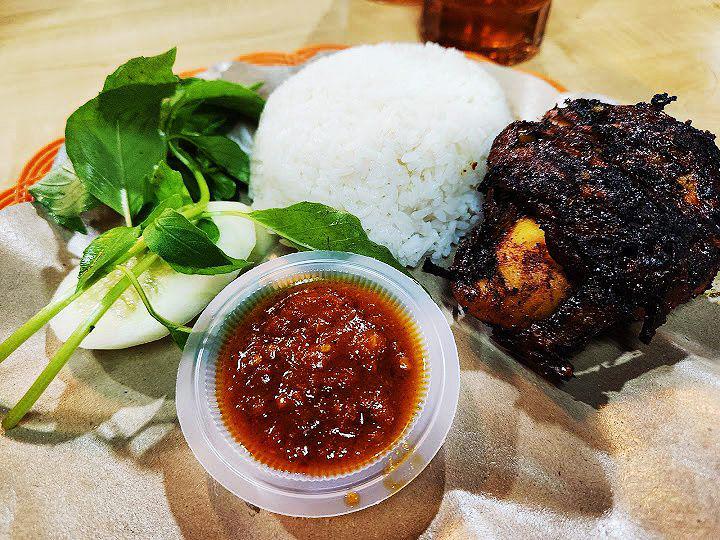 5 Rekomendasi Kuliner Kaki Lima Enak di Bulungan Jakarta Selatan
