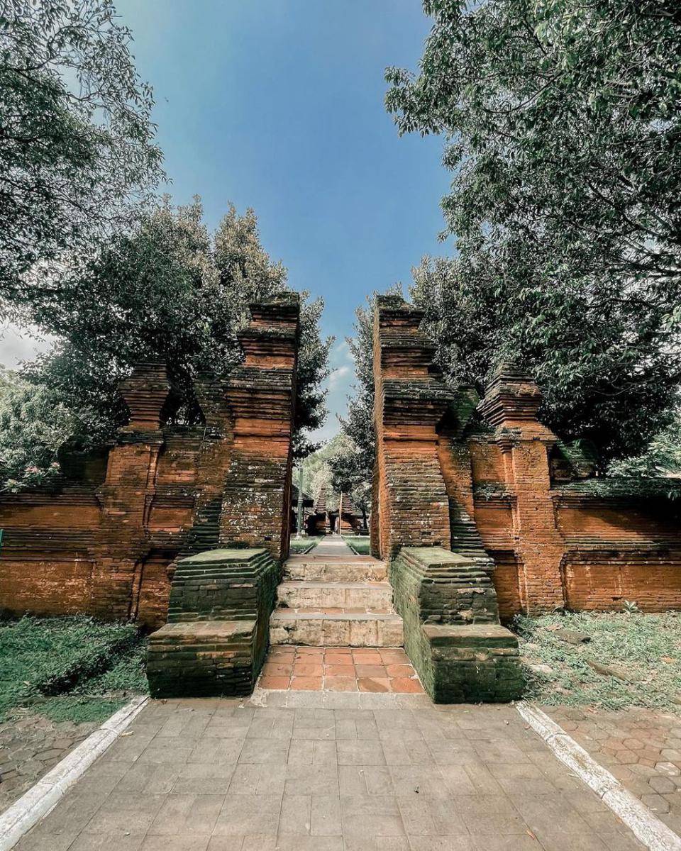Keraton Kasepuhan (instagram.com/_hardiantosan)