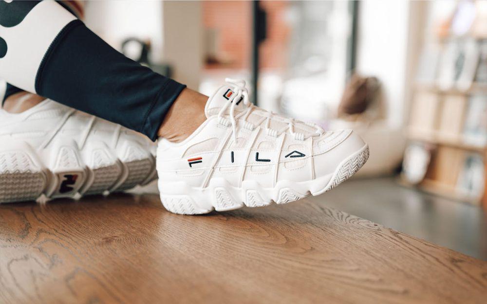 Ilustrasi dad shoes (pexels.com/Enes Çelik)