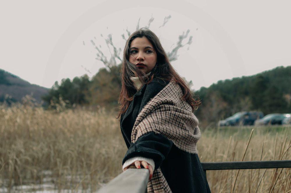 ilustrasi scarf (pexels.com/Beyza Kaplan)