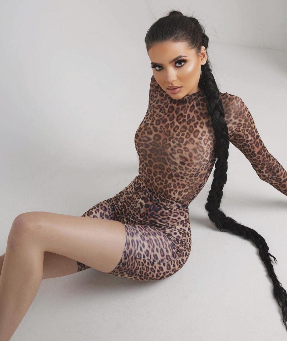 Maria Vicinska (instagram.com/marijax.x)