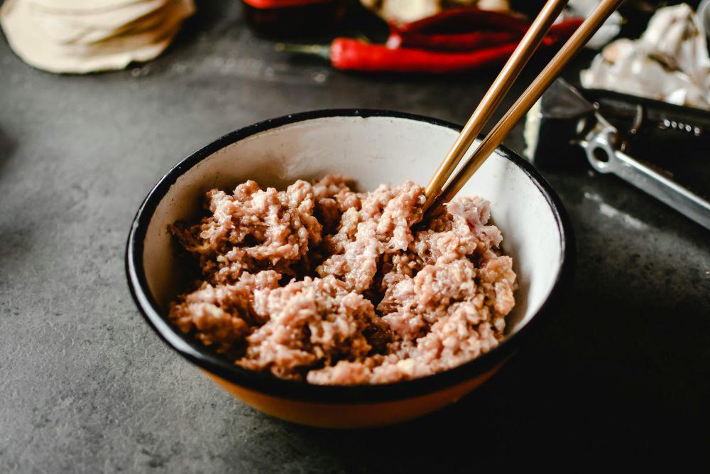 5 Tips Membeli Daging Giling yang Segar, Cek Kualitasnya!