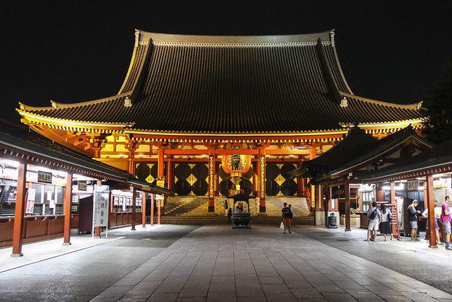 Senso-ji Temple (flickr.com/MarcoManna)