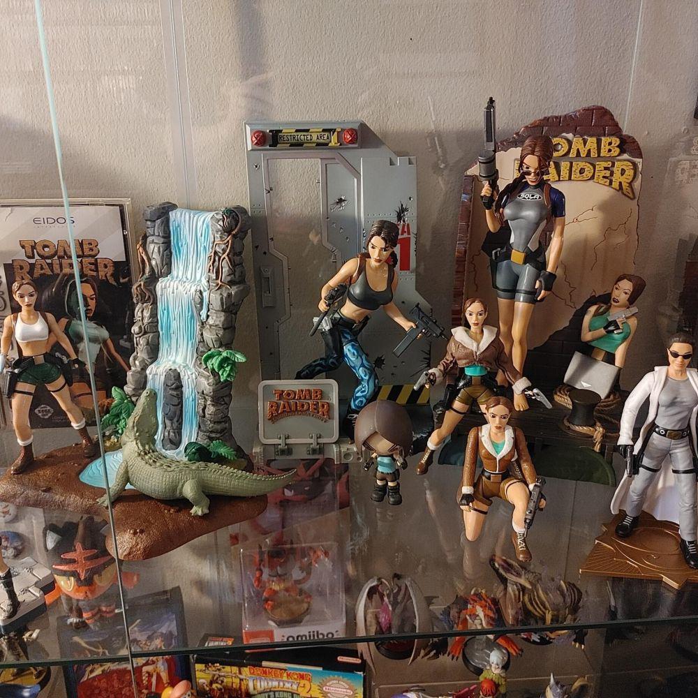 potret koleksi Tomb Raider (reddit.com/user/KittyMeowser)