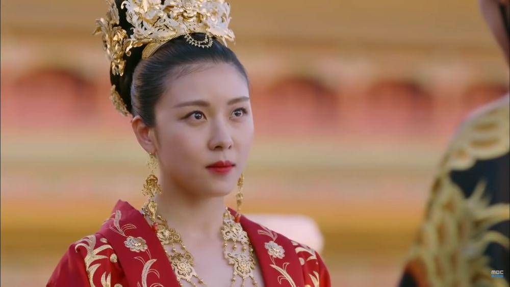 Ha Ji Won di drama Empress Ki (youtube.com/MBCdrama)