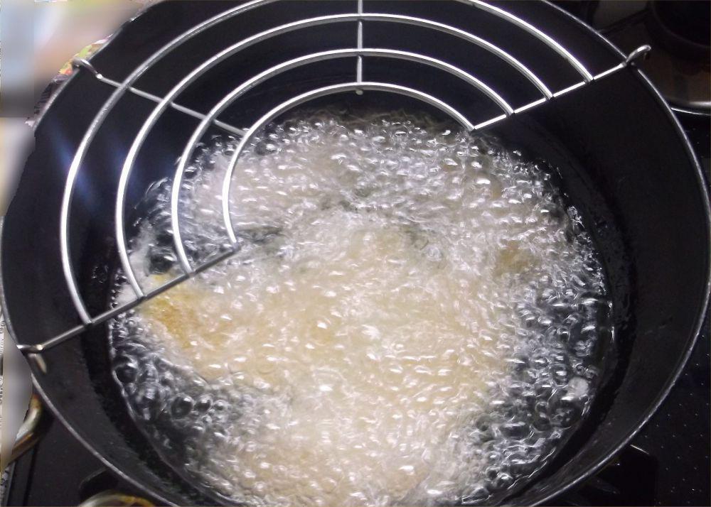 ilustrasi menggoreng (commons.wikimedia.org/Kentin)