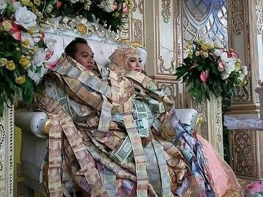 8 Momen Kocak Pengantin di Pelaminan, Ada Aja Gebrakannya!