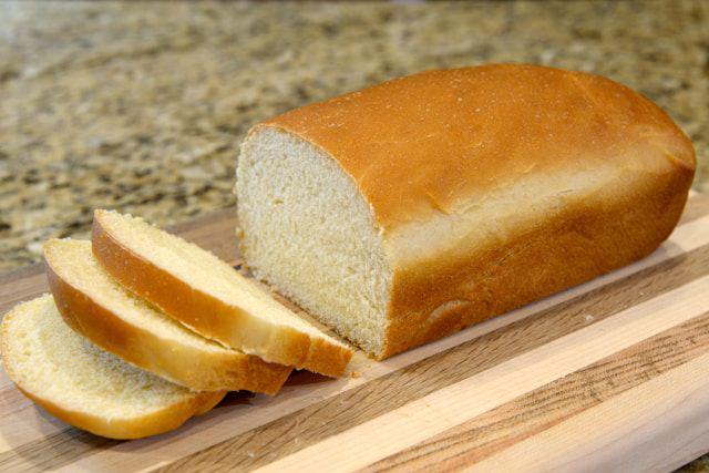 [CERPEN] Roti Tawar dan Rahasia dalam Potongannya