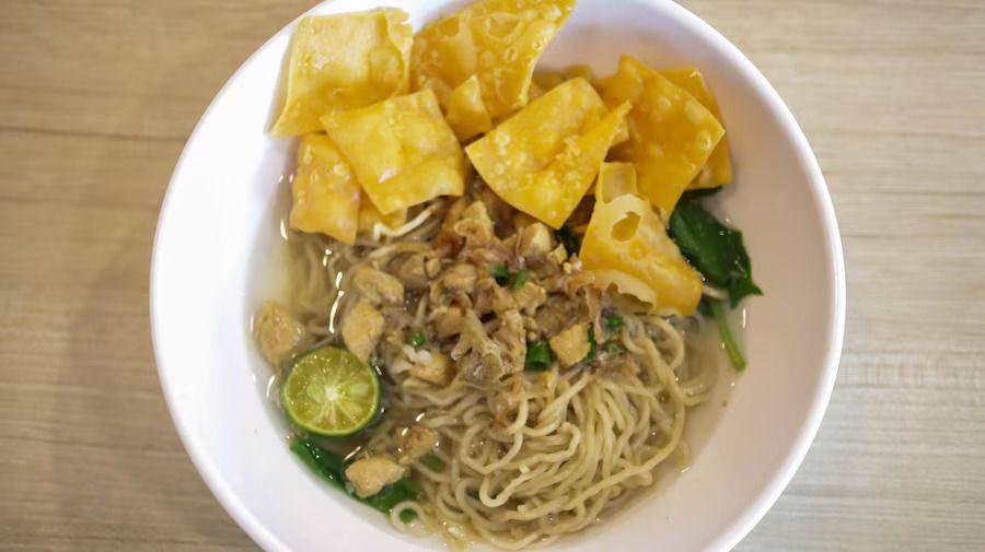 Ilustrasi bakmi lezat (freepik.com/riosihombing)