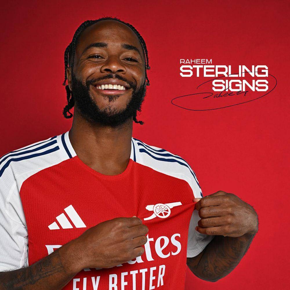Raheem Sterling (instagram.com/arsenal dan sterling7)