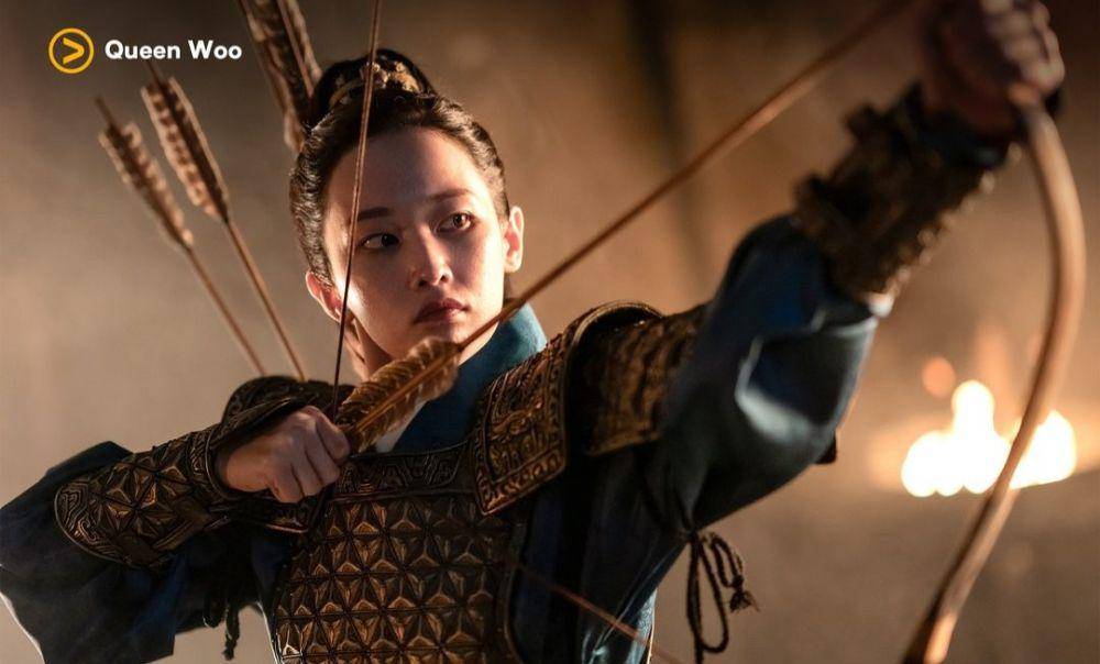 Jeon Jong Seo di Queen Woo (instagram.com/viuindonesia)