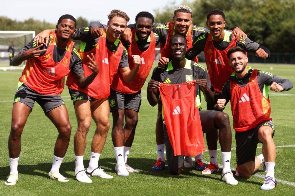 potret skuad Aston Villa (x.com/AVFCOfficial)