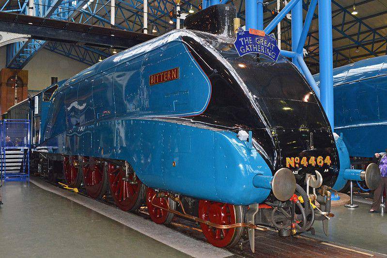 LNER Kelas A4 2509 Silver Link (flickr.com/Alan Wilson)