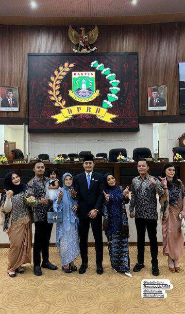 Muzdalifah dampingi suami dilantik (Instagram.com/muzdalifah999)