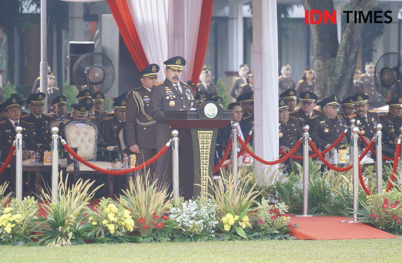 Jaksa Agung ST Burhanuddin memimpin HUT ke-79 Kejaksaan RI di Lapangan Upacara Badan Pendidikan dan Pelatihan Kejaksaan RI di Jakarta, Senin (2/9/2024). (Irfan/Fathurohman)