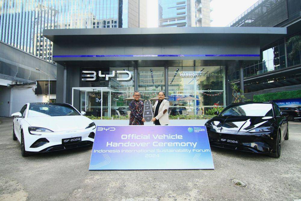 Penyerahan unit BYD Seal (BYD)