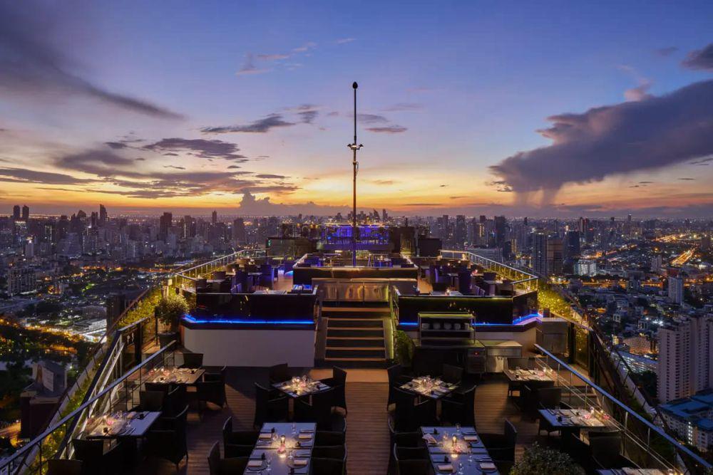 5 Rooftop Bar dengan City View Terbaik di Bangkok, Keren Abis!