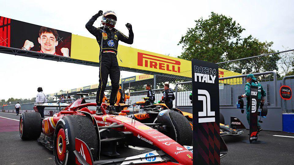 Charles Leclerc berselebrasi usai finis pertama di GP Italia 2024. (formula1.com)