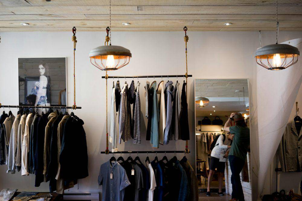 Ilustrasi thrift shop. (unsplash.com/Clark Street Mercantile)