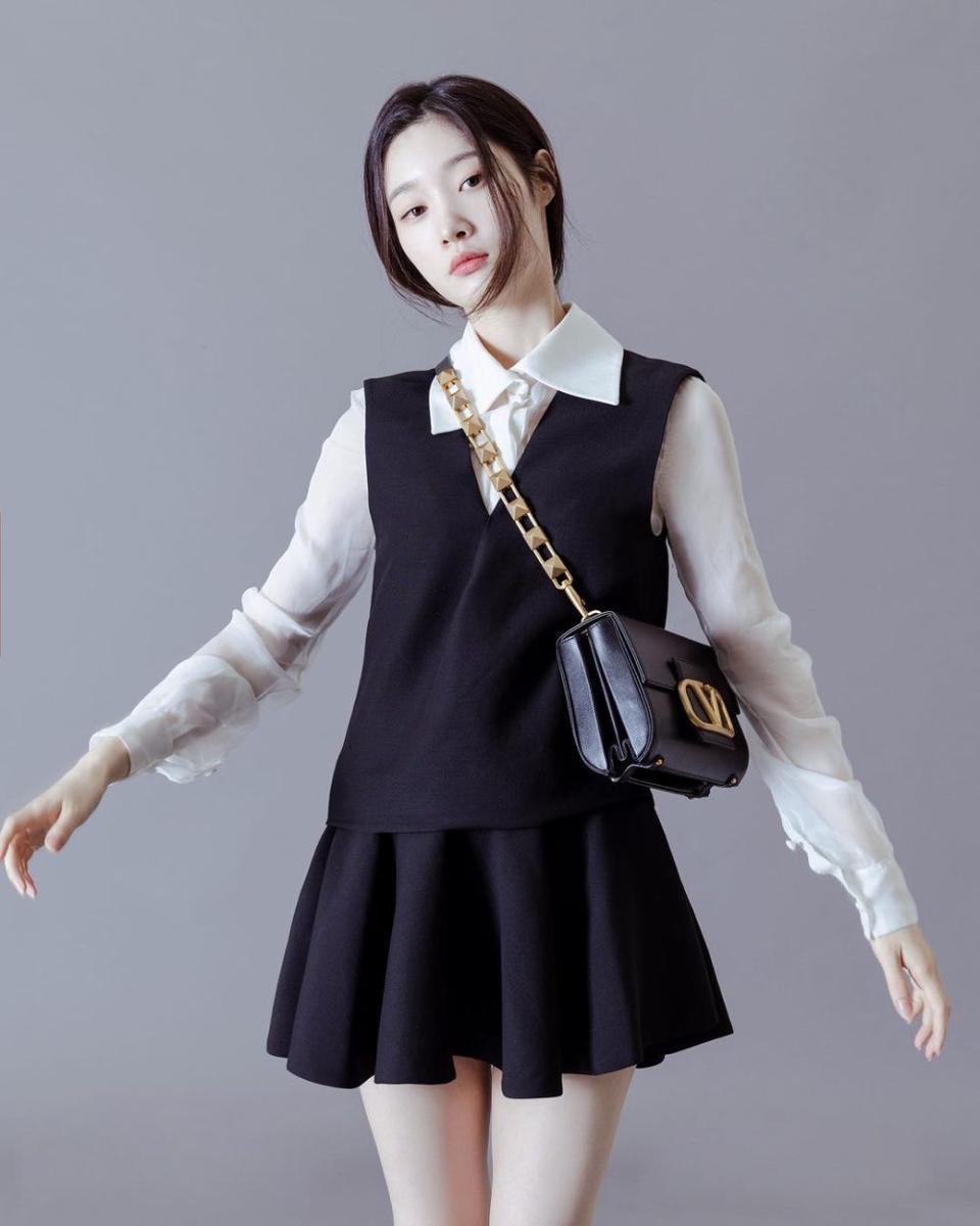 Jung Chaeyeon (instagram.com/j_chaeyeoni)