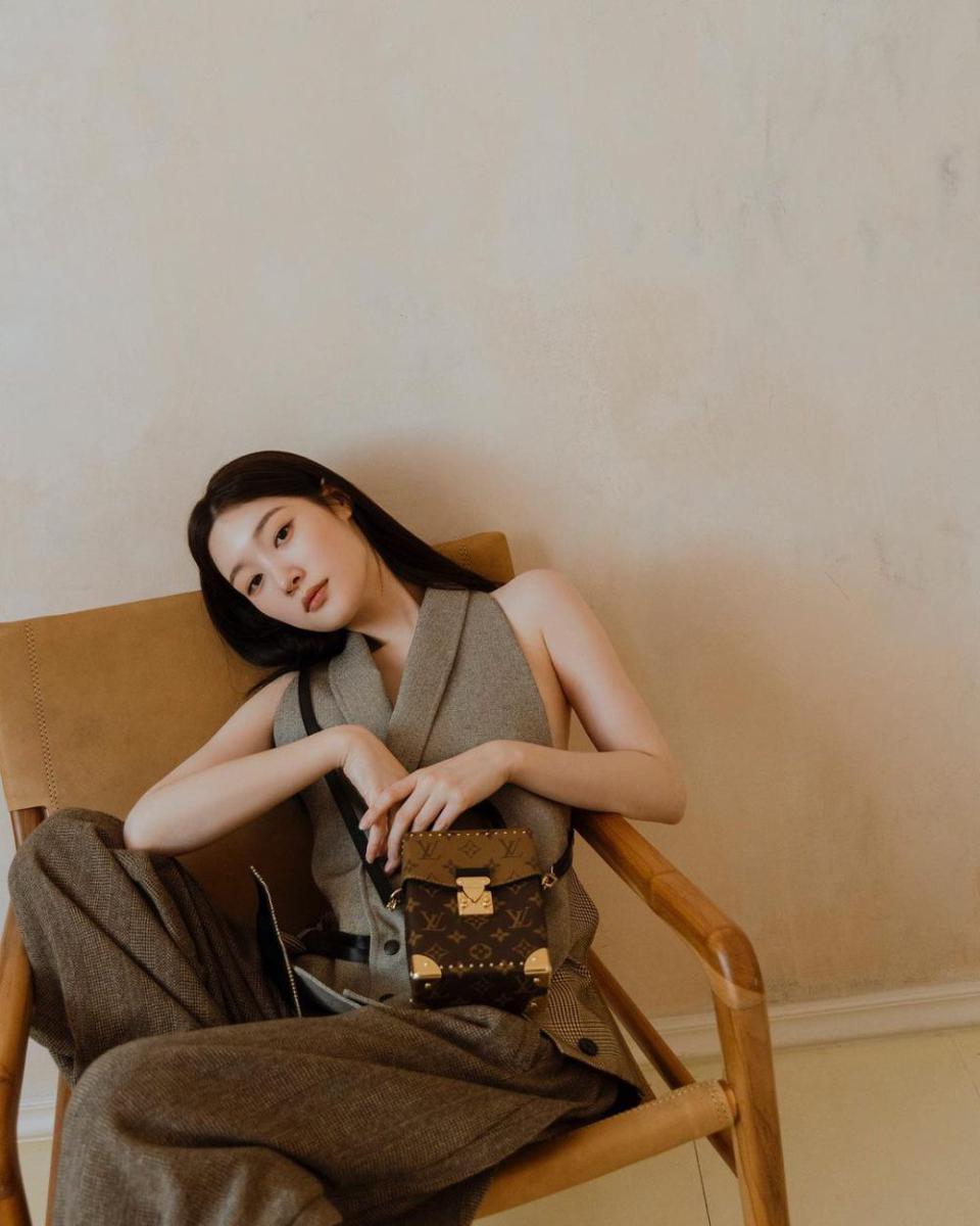 Jung Chaeyeon (instagram.com/j_chaeyeoni)