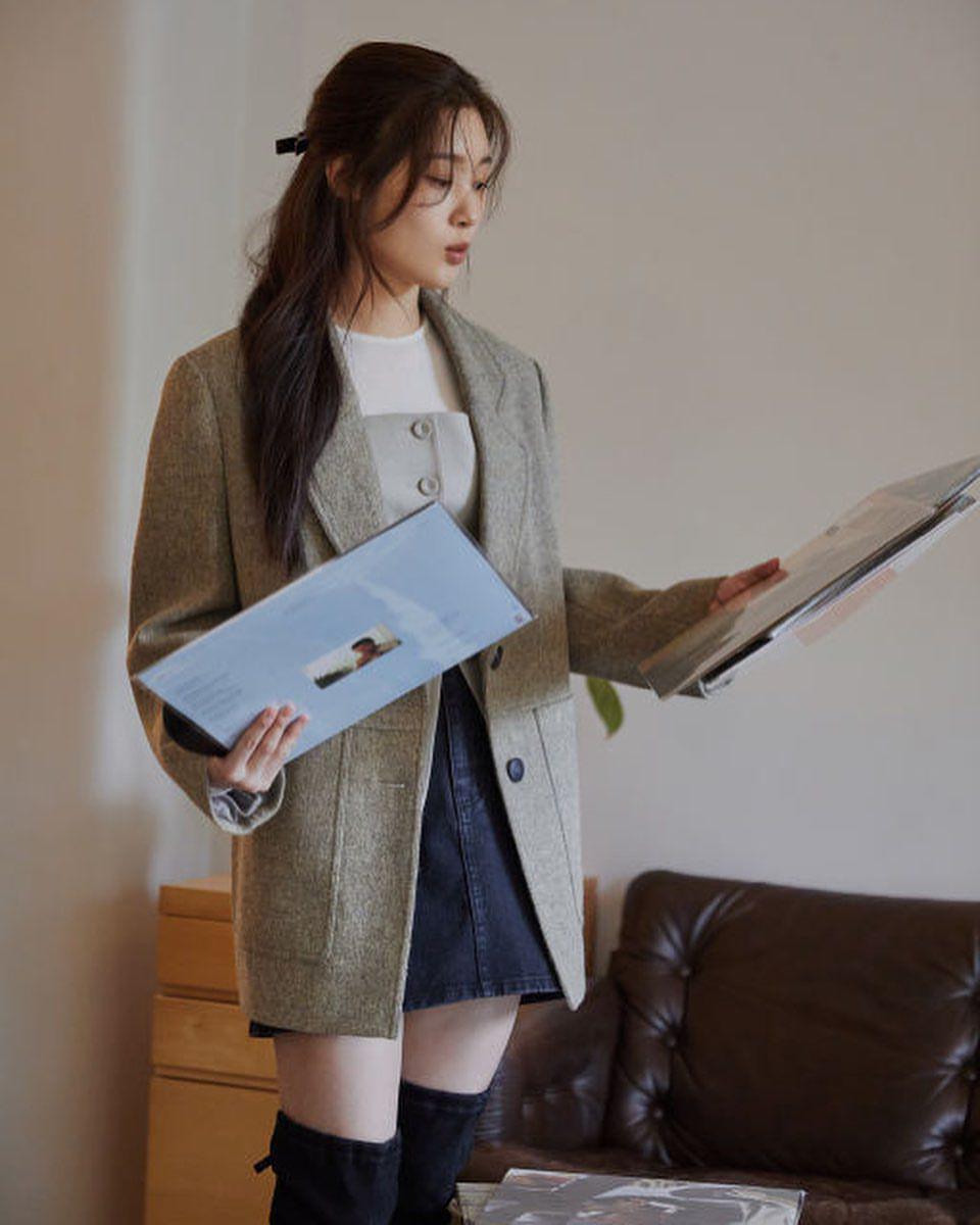 Jung Chaeyeon (instagram.com/j_chaeyeoni)