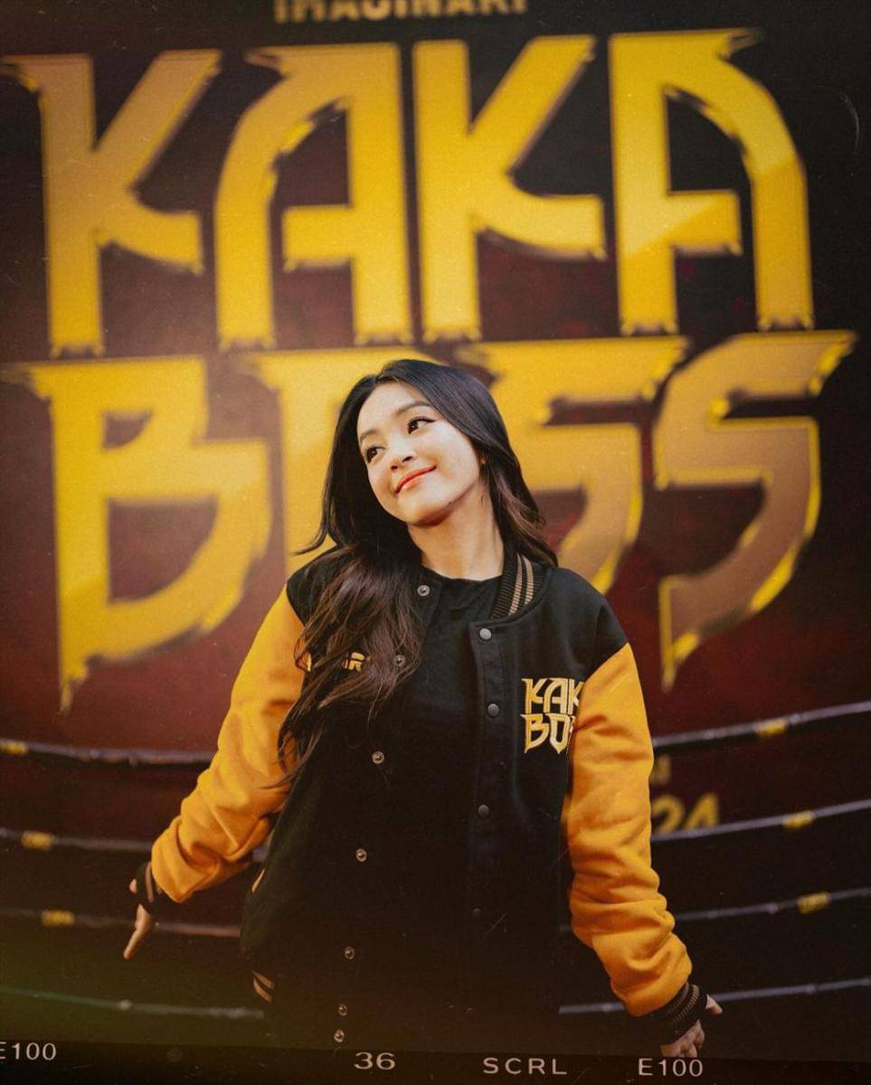 potret Eca Aura saat gala premiere Kaka Boss (instagram.com/elsaajapasal)