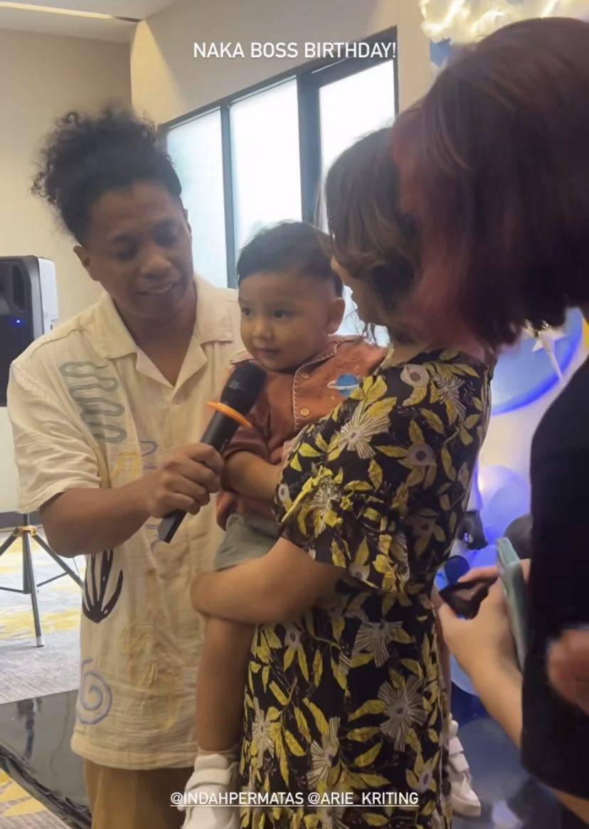 potret ulang tahun ke-2 Naka, anak Arie Kriting dan Indah Permatasari (Instagram.com/sintamutiarabell)