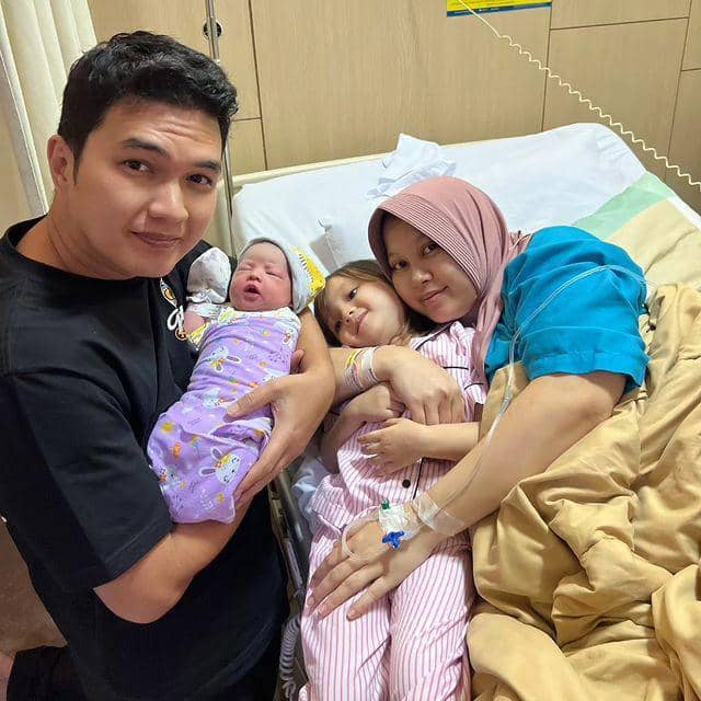Kehamilan Istri Aldi Taher Hingga Lahiran Anak Kedua IDN Times Kehamilan Istri Aldi Taher Hingga Lahiran Anak Kedua IDN Times