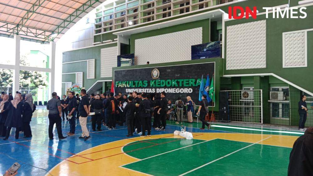 Acara solidaritas pendidikan bermartabat yang diadakan FK Undip. (IDN Times/Fariz Fardianto)