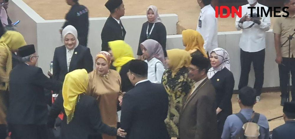 Pelantikan DPRD Banten Jadi Ajang Reuni Keluarga Dinasti Ratu Atut