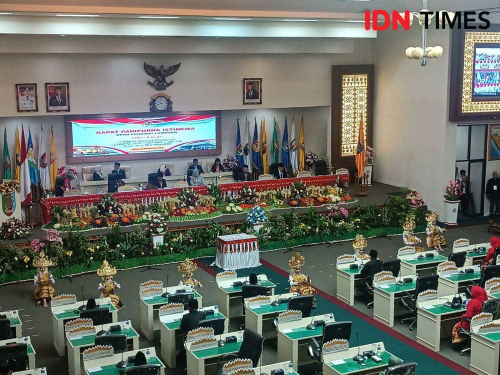 Rapat Paripurna Istimewa DPRD Provinsi Lampung, Senin (2/9/2024). (IDN Times/Tama Yudha Wiguna).