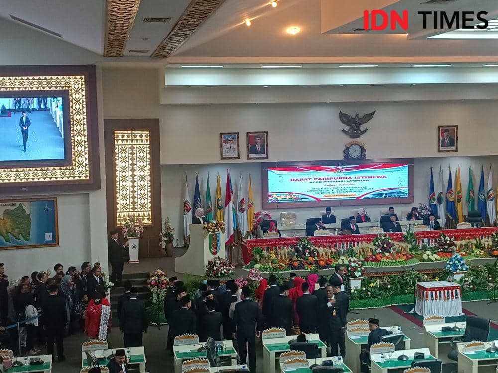 Rapat Paripurna Istimewa DPRD Provinsi Lampung, Senin (2/9/2024). (IDN Times/Tama Yudha Wiguna).