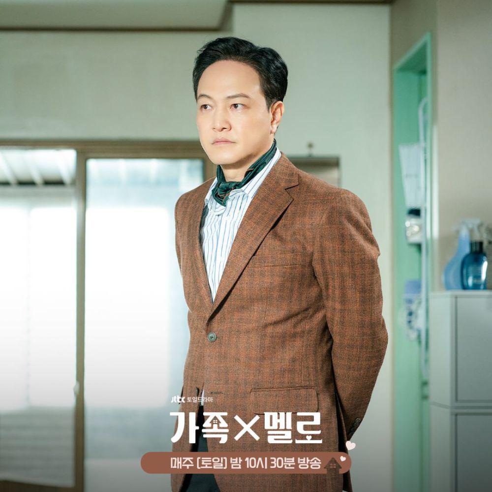 Still cut drama Romance in the House (instagram.com/jtbcdrama)