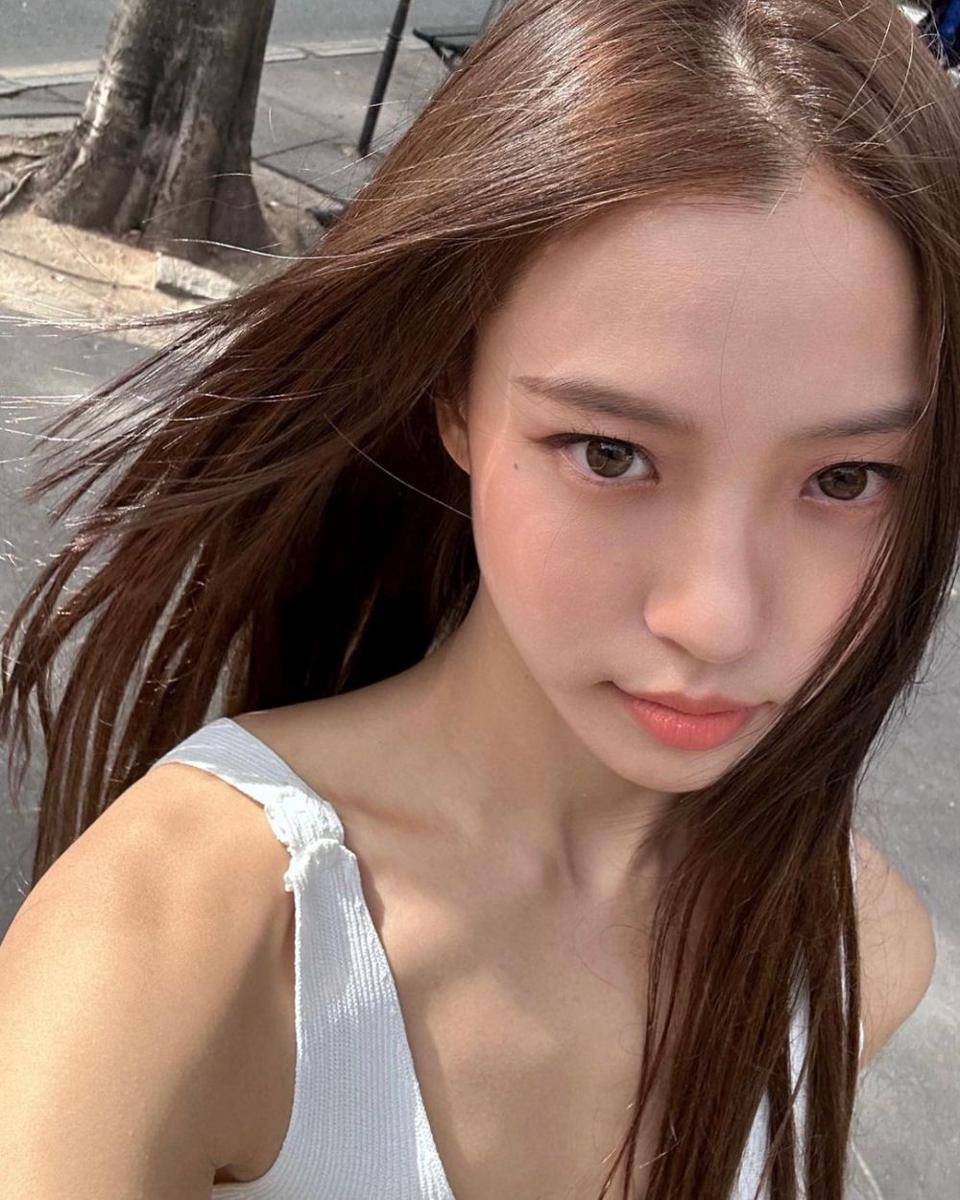 Inspirasi soft makeup ala Go Minsi, bisa untuk berbagai acara. (Instagram.com/gominsi)