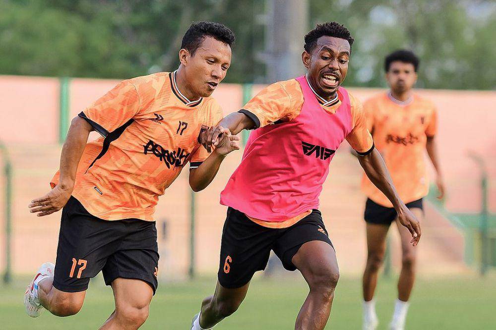Pemain Persibo Bojonegoro dalam sesi latihan menjelang Liga 2 2024/2025. (instagram.com/persibo.bojonegoro)