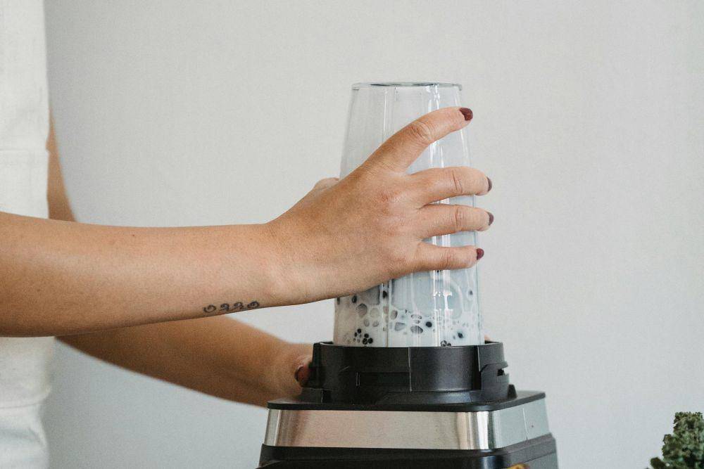 ilustrasi juicer (pexels.com/Nicola Barts)