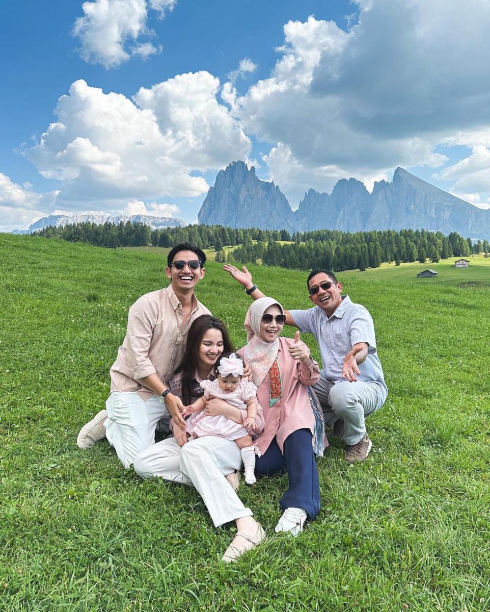 potret Belva Devara dan Sabrina Anggraini liburan di pegunungan Dolomites (instagram.com/sabrinaanggraini)
