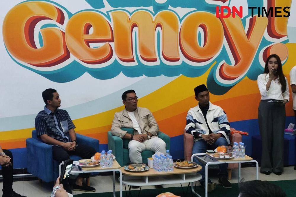 Bakal calon gubernur DKI Jakarta, Ridwan Kamil mengunjungi markas TKN Fanta Prabowo-Gibran, Jakpus (IDN Times/Yosafat Diva Bayu Wisesa)