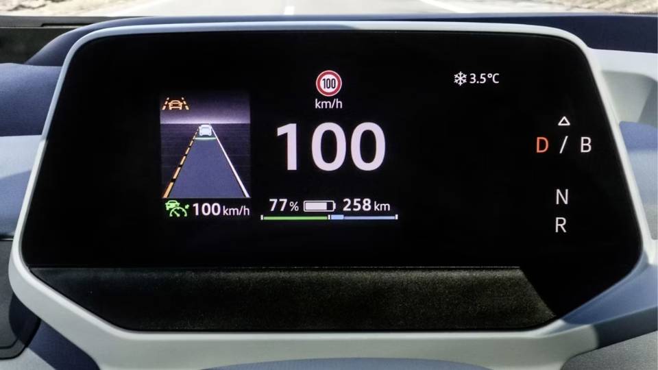 Ilustrasi informasi pada dashboard mobil (carwow.co.uk)